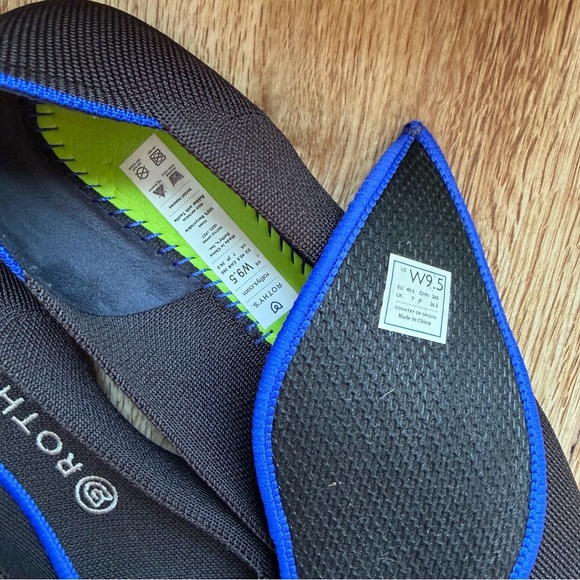 Rothys black solid pointed flats - Picture 2 of 4